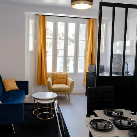 Peace Λε Μπουρζέ