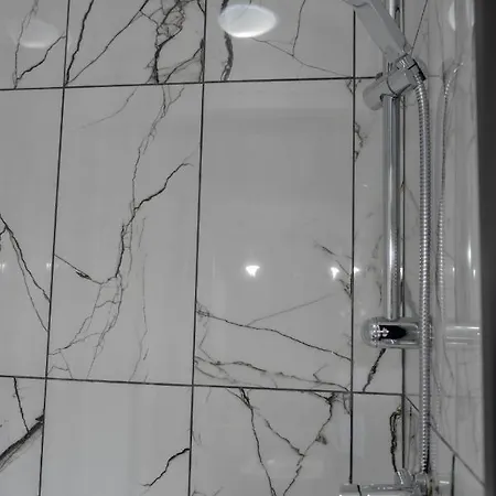 Peace Λε Μπουρζέ