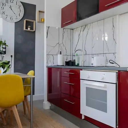 Peace Λε Μπουρζέ