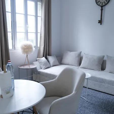 Peace Apartment